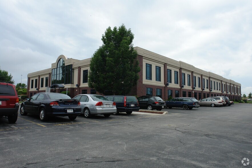 More Photos Of 20855 Watertown Rd, Waukesha Office For Lease
