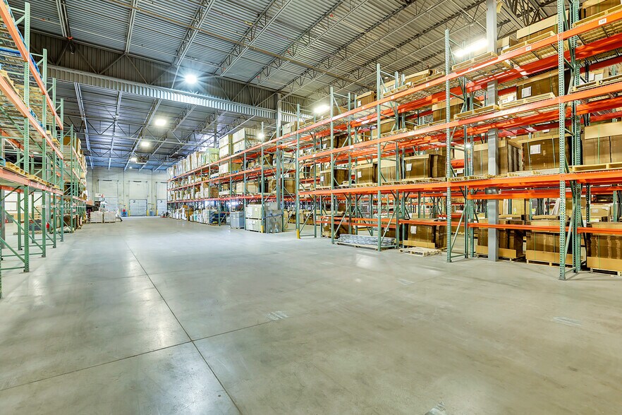 More Photos Of 5555 Joliet St, Denver Warehouse For Lease