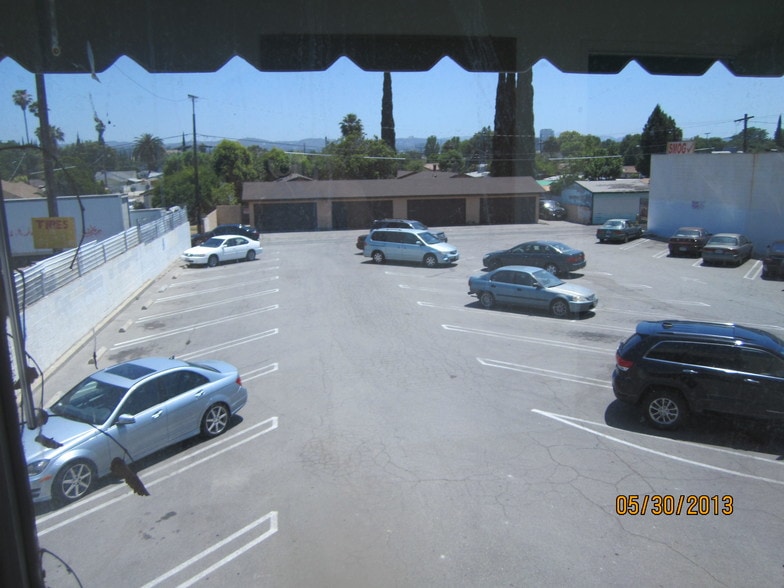 More Photos Of 20944 Sherman Way, Canoga Park Office For Lease