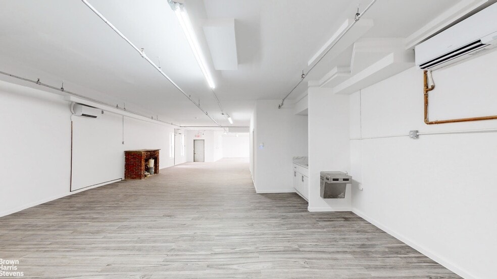 More Photos Of 621 Bergen St, Brooklyn Light Distribution For Lease