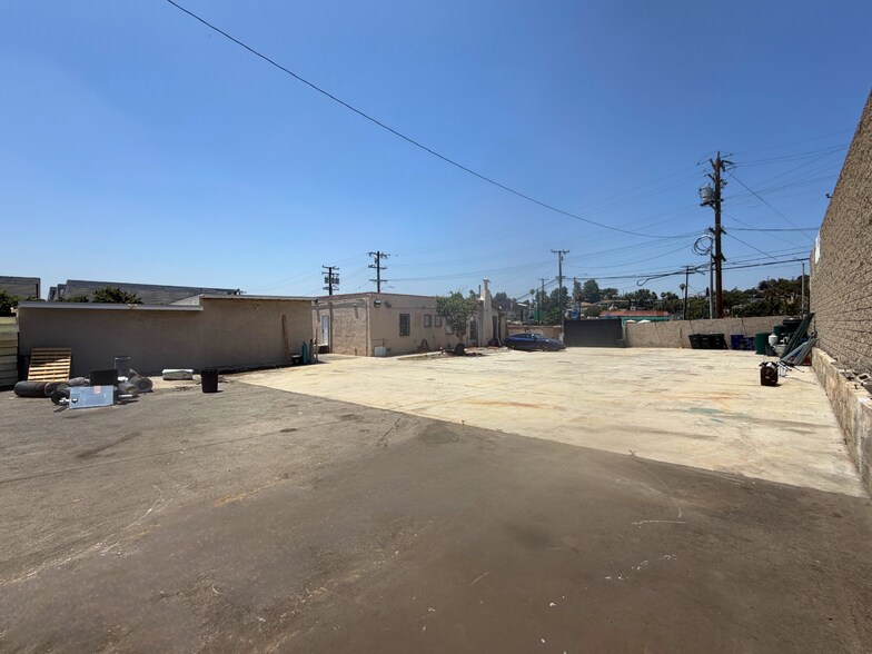 More Photos Of 4256 Whiteside St, Los Angeles Land For Lease