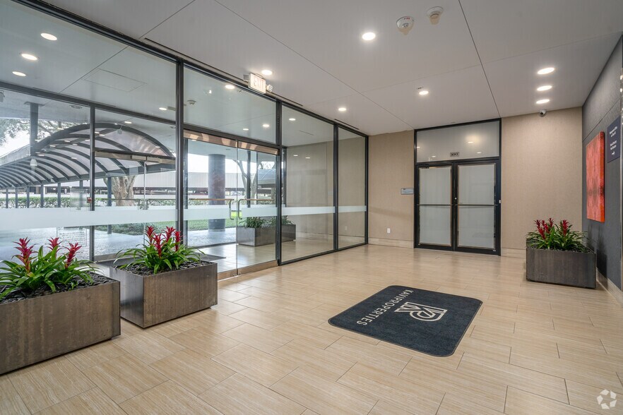 More Photos Of 4800 Sugar Grove Blvd, Stafford Office For Lease