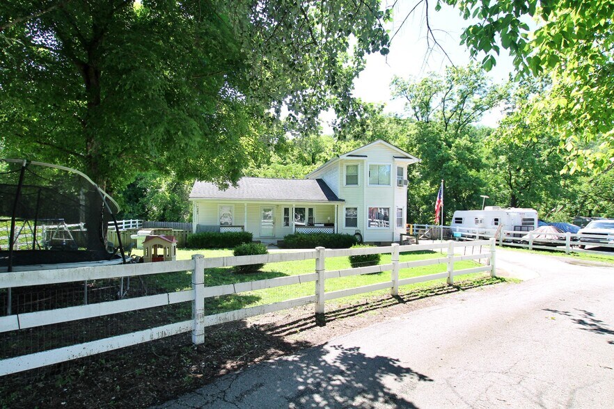 More Photos Of 1063 Louisville Hwy, Goodlettsville Flex For Sale