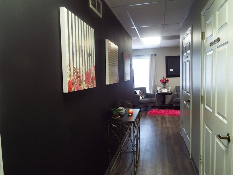 More Photos Of 1298 Rockbridge Rd, Stone Mountain Office For Sale