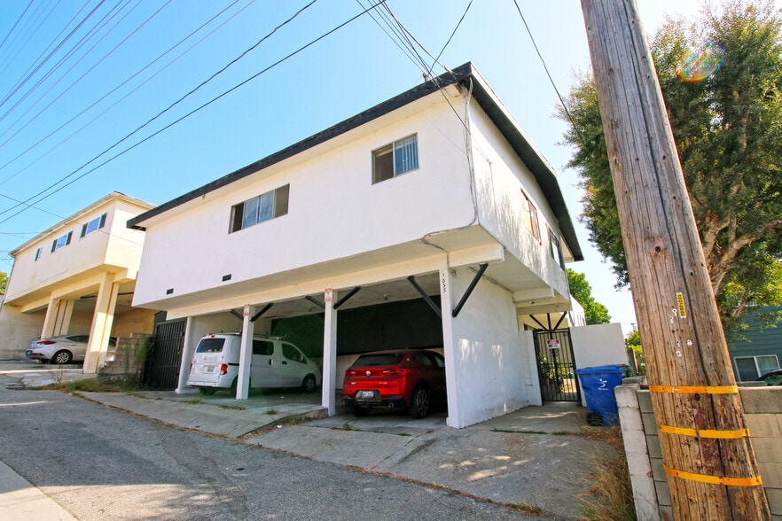 More Photos Of 1833 19th St, Santa Monica Apartments For Sale