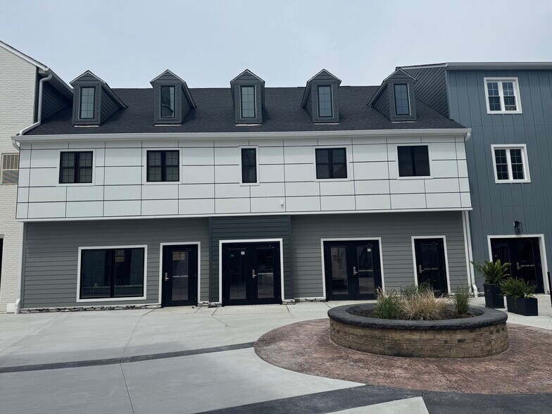 Primary Photo Of 1232-1300 Weathervane Ln, Akron Office For Lease