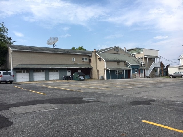 More Photos Of 252-256 Main St, New Paltz Freestanding For Sale