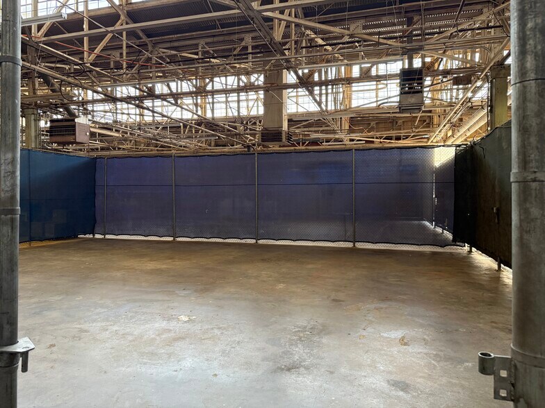 More Photos Of 1300 S Litchfield Rd, Goodyear Unknown For Lease