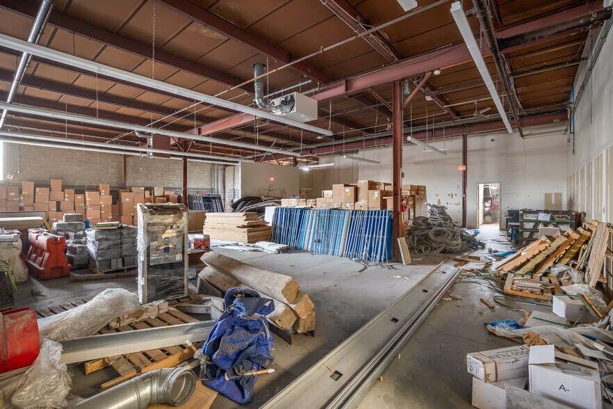 More Photos Of 170 Eileen Way, Syosset Flex For Lease