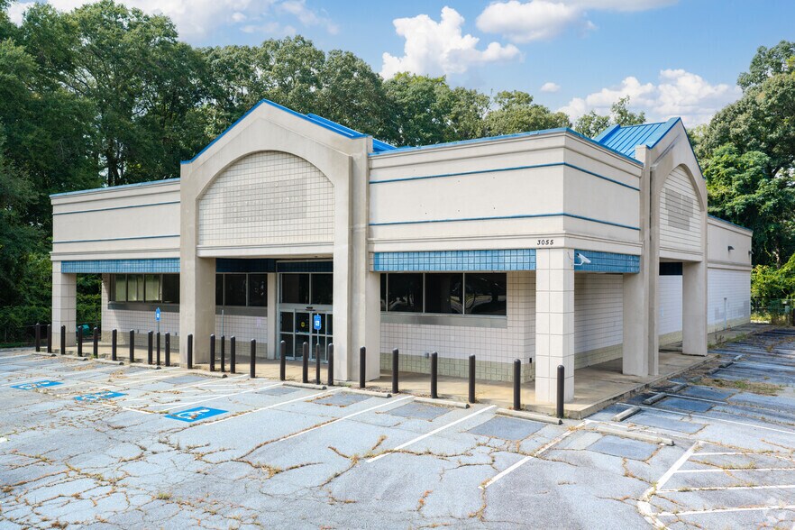 More Photos Of 3059 Washington Rd, East Point Freestanding For Sale