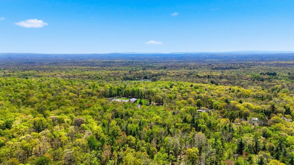 More Photos Of 51 Redder rd, Pine Bush Flex For Sale