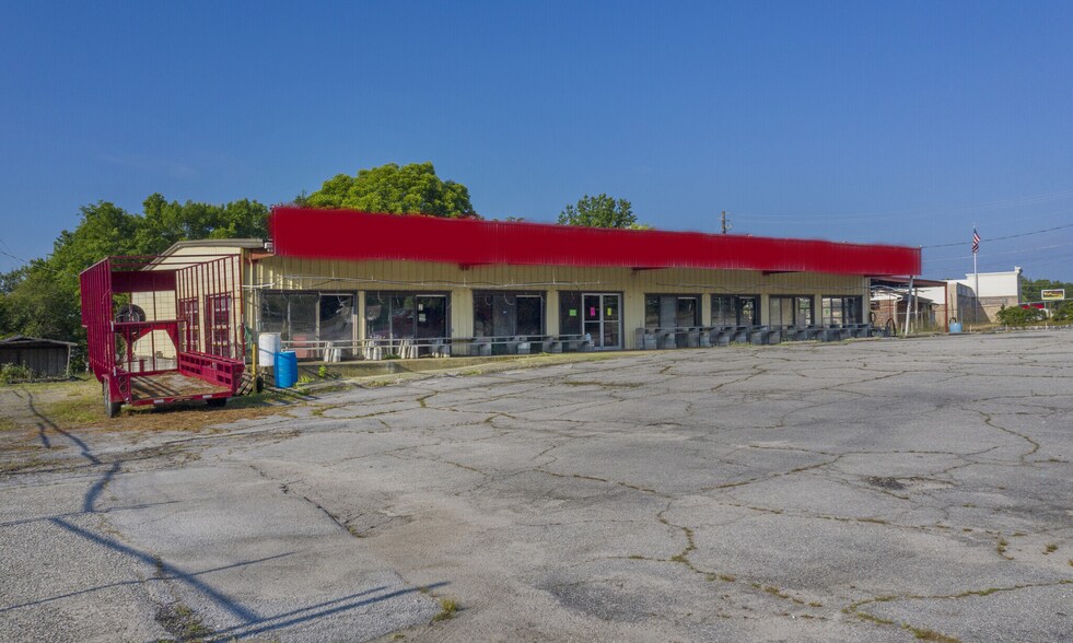 More Photos Of 11941 Veterans Memorial Hwy, Douglasville Freestanding For Sale