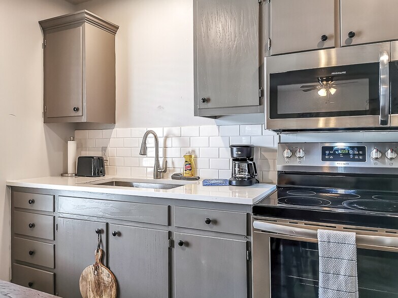 More Photos Of 2200th Street and US-69 Hwy, Lacygne Trailer Camper Park For Sale