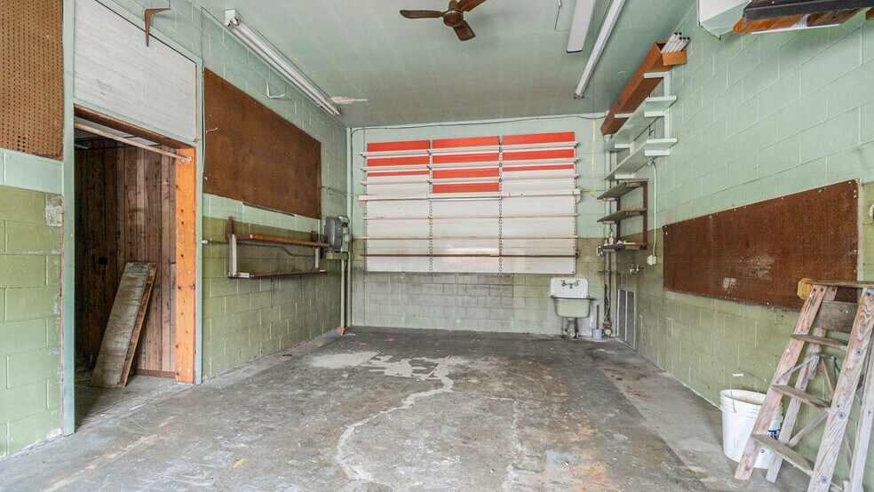 More Photos Of 3307 Davenport Ave, Saginaw Auto Repair For Sale
