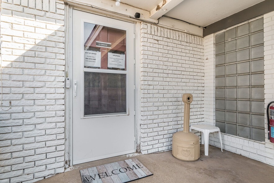 More Photos Of Falcon Motel, Stinnett Hotel For Sale