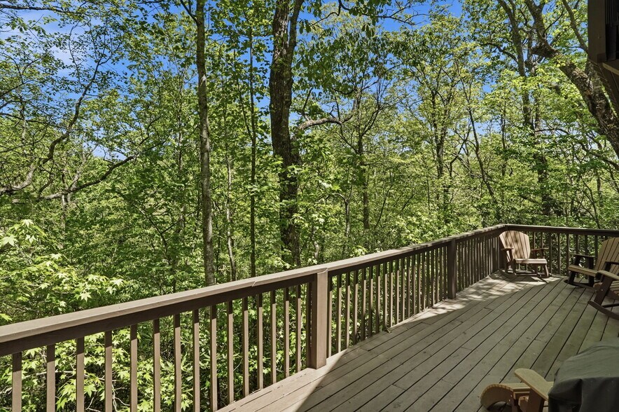 More Photos Of 5730 Highway 356, Sautee Nacoochee Specialty For Sale