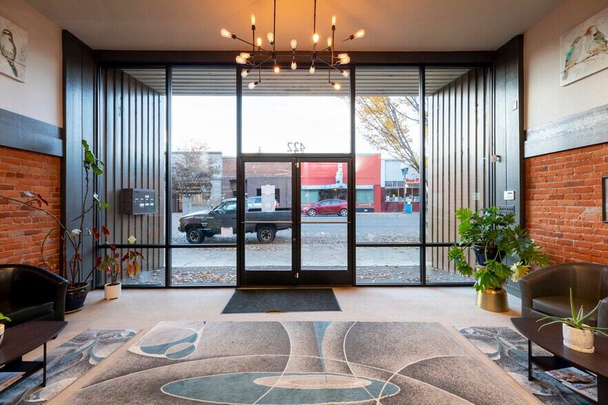 More Photos Of 422 Main St, Klamath Falls Office For Sale