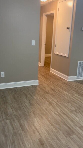Primary Photo Of 640-650 E Grapefruit Ave, Lake Alfred Specialty For Sale