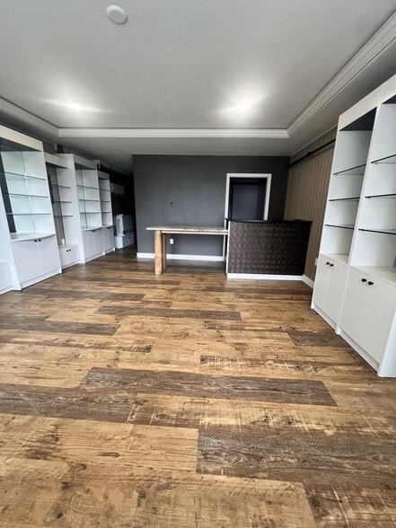 More Photos Of 725 Lafayette Rd, Hampton Storefront Retail Office For Lease