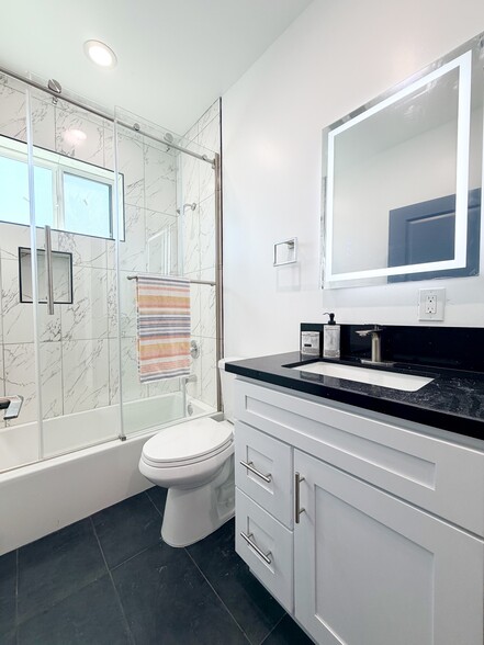 More Photos Of 4627 Rosewood Ave, Los Angeles Multifamily For Sale