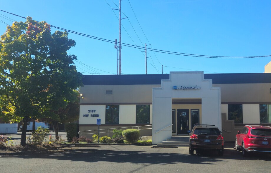 More Photos Of 2187 NW Reed St, Portland Flex For Sale