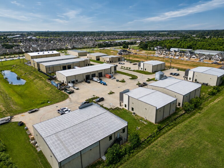More Photos Of 16709 Telge Rd, Cypress Warehouse For Lease