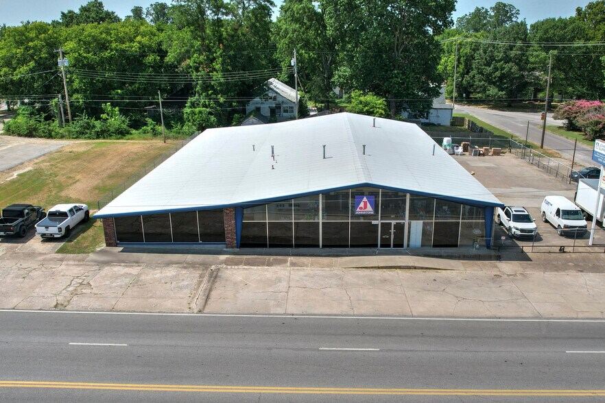 Primary Photo Of 1615 W Okmulgee St, Muskogee Freestanding For Sale