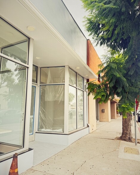 Primary Photo Of 4609-4611 Van Nuys Blvd, Sherman Oaks Storefront For Lease