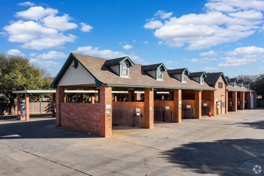 Primary Photo Of 7803 McCallum Blvd, Dallas Carwash For Sale