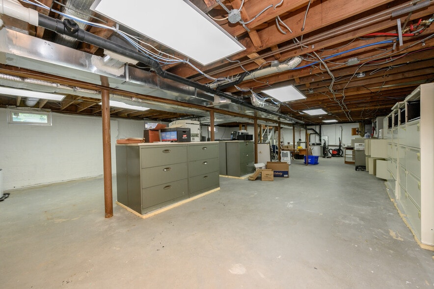 More Photos Of 438 Main St, Spotswood Medical For Sale