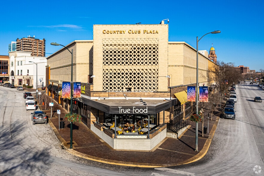 More Photos Of 414-418 Nichols Rd, Kansas City Unknown For Lease