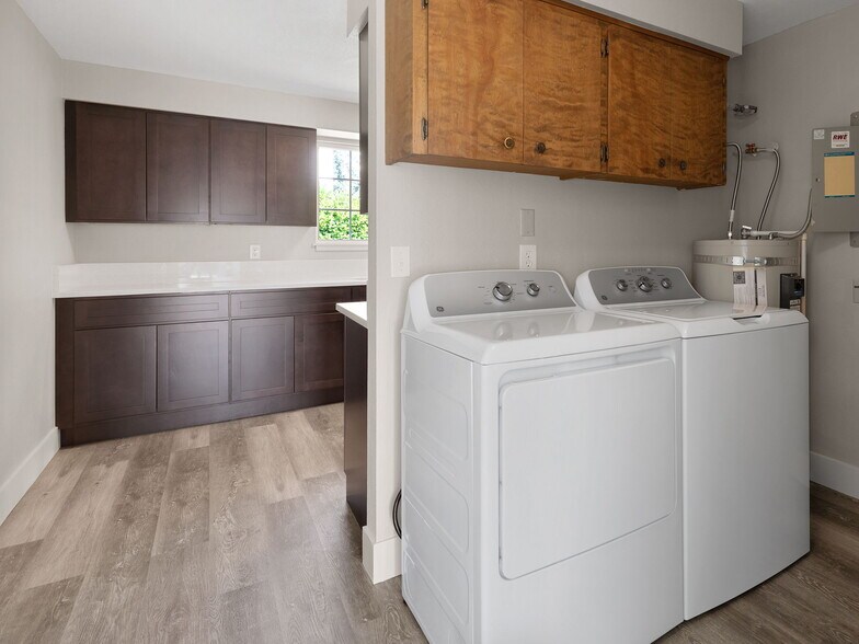 More Photos Of 201-307 Trees Ct, Silverton Apartments For Sale