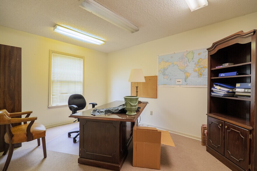 More Photos Of 3185 Madison Hwy, Valdosta Office For Sale