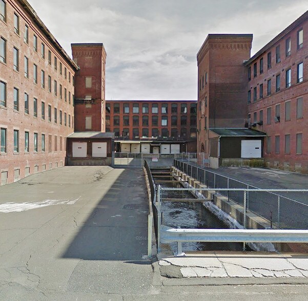 4 Open Square Way, Holyoke, MA 01040 Lofts/Showrooms For Lease