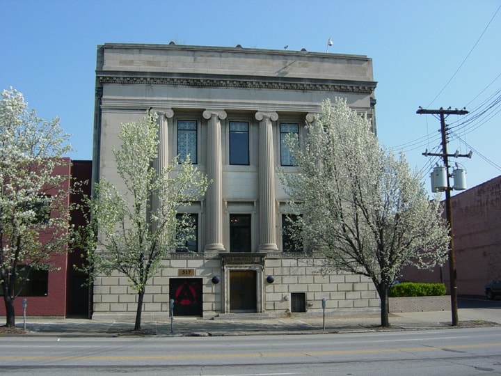 More Photos Of 501-505 E Broadway, Louisville Medical For Lease