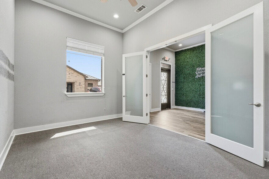 More Photos Of 5899 Preston Rd, Frisco Office For Sale