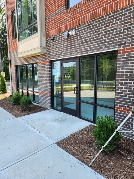 More Photos Of 133 S East St, Amherst Apartments For Lease