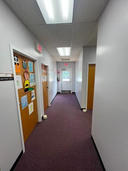 More Photos Of 320 E Lee Ave, Yadkinville Medical For Sale
