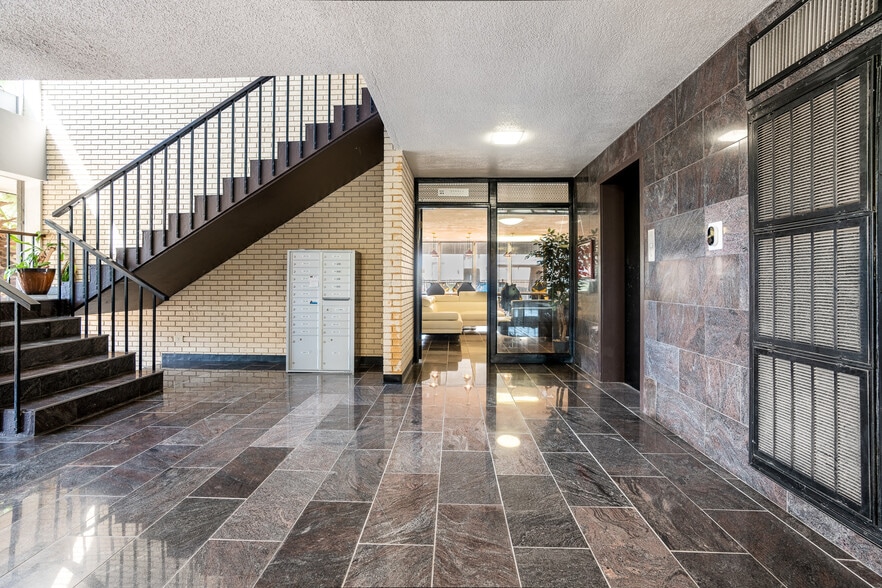 More Photos Of 622 Kempner, Galveston Loft Creative Space For Lease