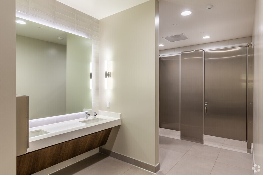 More Photos Of 610 Walnut St, Redwood City Office For Lease