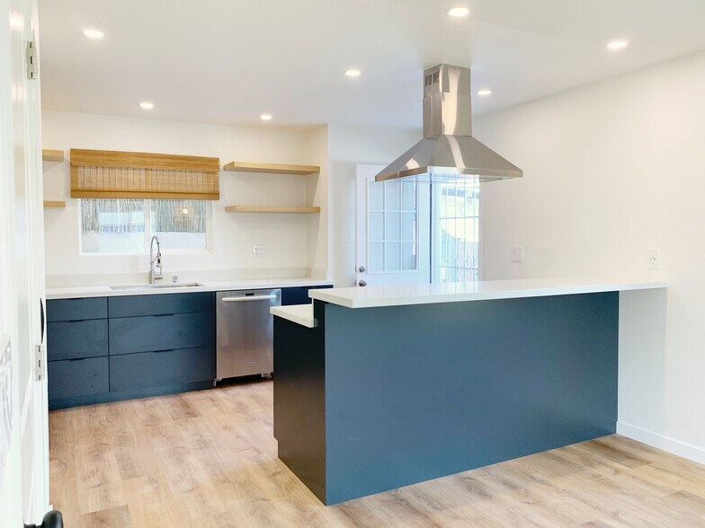 More Photos Of 11835 Gale Ave, Hawthorne Multifamily For Sale