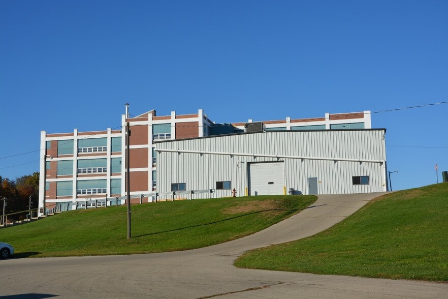 More Photos Of 101 N Washington St, Hanover Warehouse For Lease