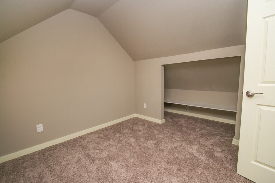 More Photos Of 1806 17th St, Boulder Apartments For Sale