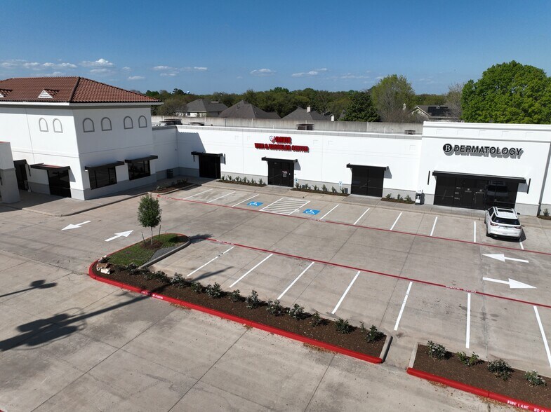 More Photos Of 20320 Northwest Fwy, Houston Medical For Lease