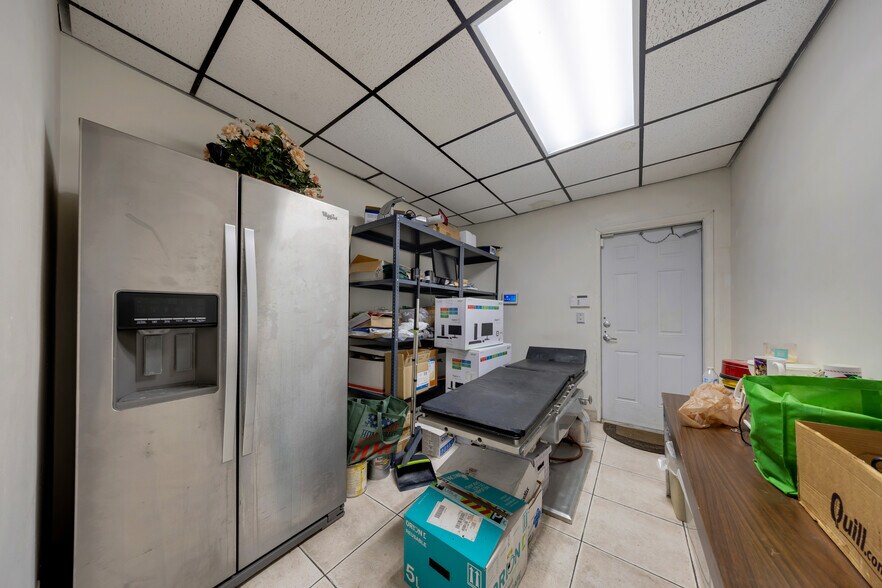 More Photos Of 9765 SW 184th St, Miami Office For Sale
