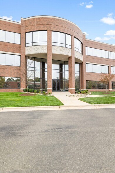 More Photos Of 2300 Rexwoods Dr, Raleigh Medical For Lease