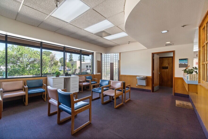 More Photos Of 3520 E Shields Ave, Fresno Medical For Sale