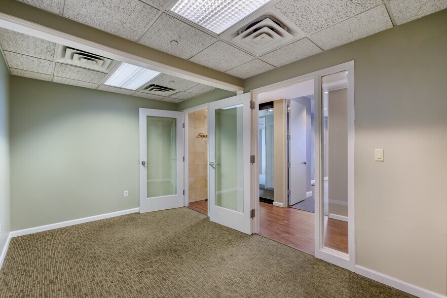 More Photos Of 1301 Grandview Ave, Pittsburgh Office For Sale
