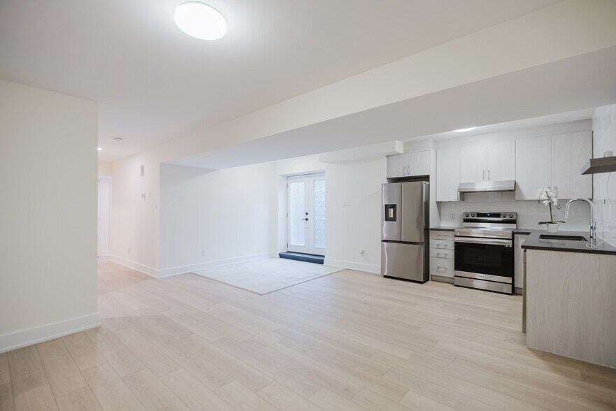 More Photos Of 62 Columbus Av, Ottawa Multifamily For Sale