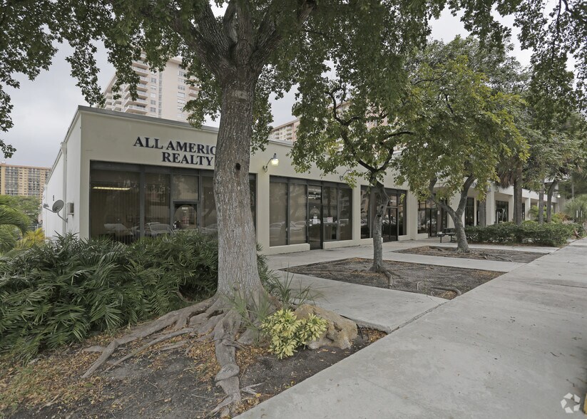 More Photos Of 17395 N Bay Rd, Sunny Isles Beach Office For Lease